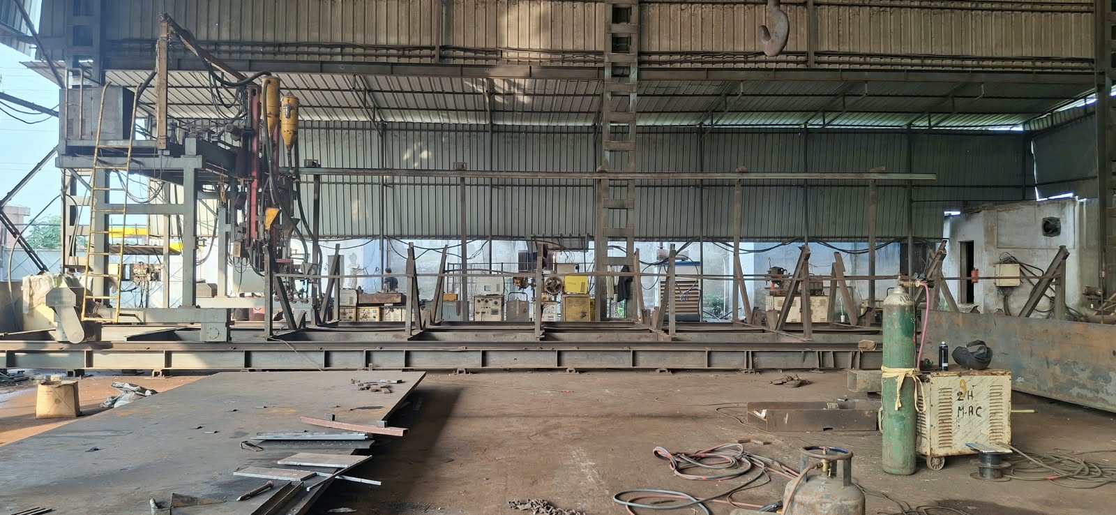Plant and tools machinery photo 4