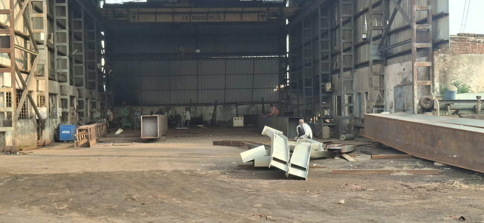 Plant and tools machinery photo 12